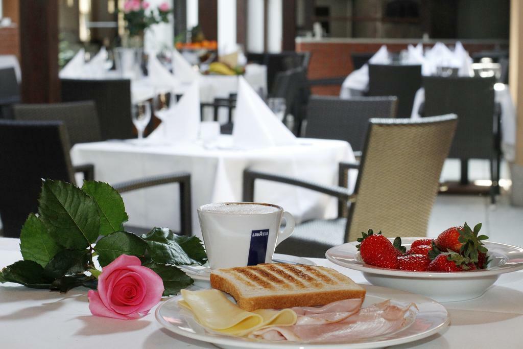 Hotel Parco Di Schoenbrunn Vienna City Restaurant bilde